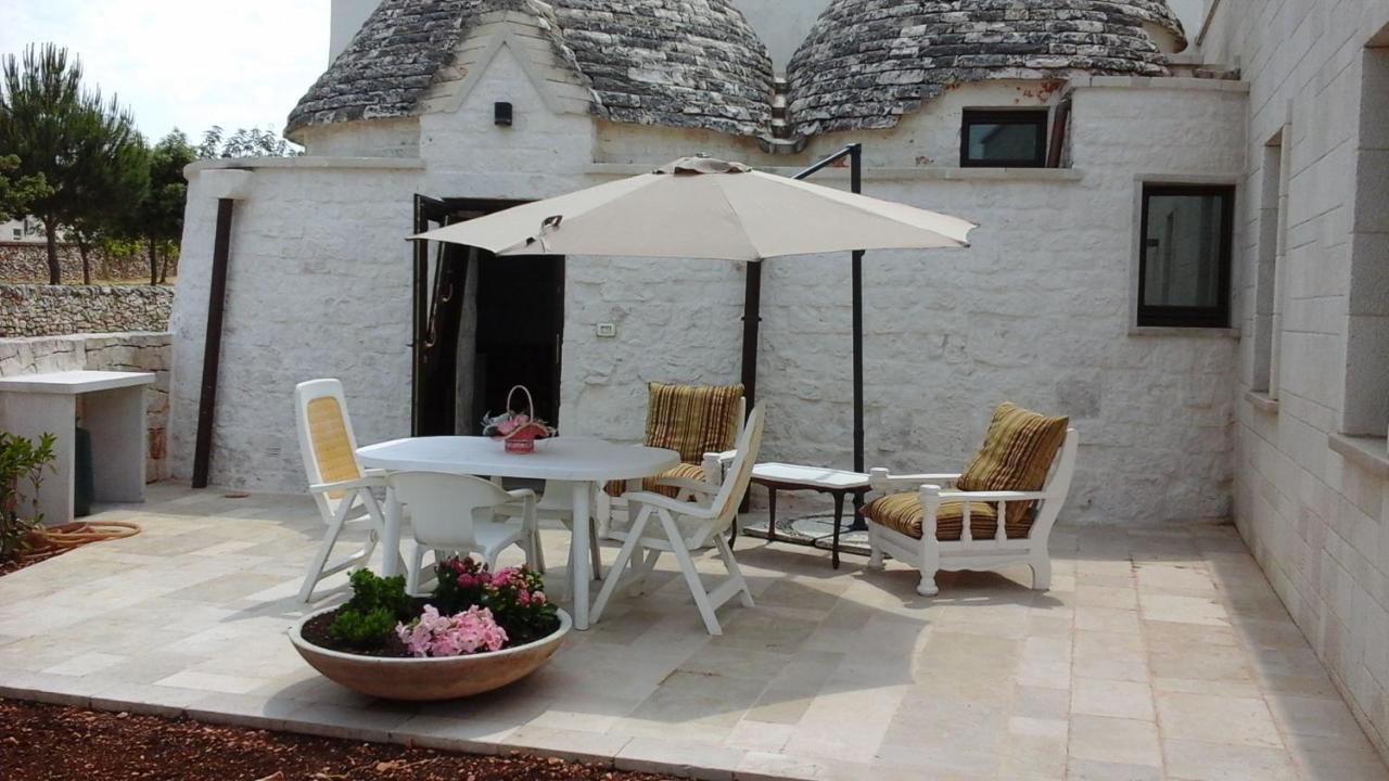 Trullo Sonia nella Valle D'itria di Cisternino Villa Esterno foto