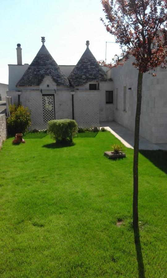 Trullo Sonia nella Valle D'itria di Cisternino Villa Esterno foto